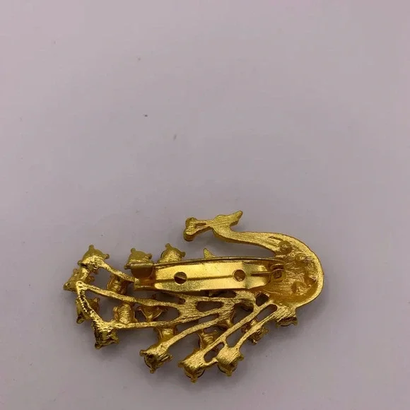 🖤 Gold tone blue rhinestone peacock brooch - Picture 4 of 4